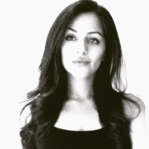 Headshot of Amy Sharma